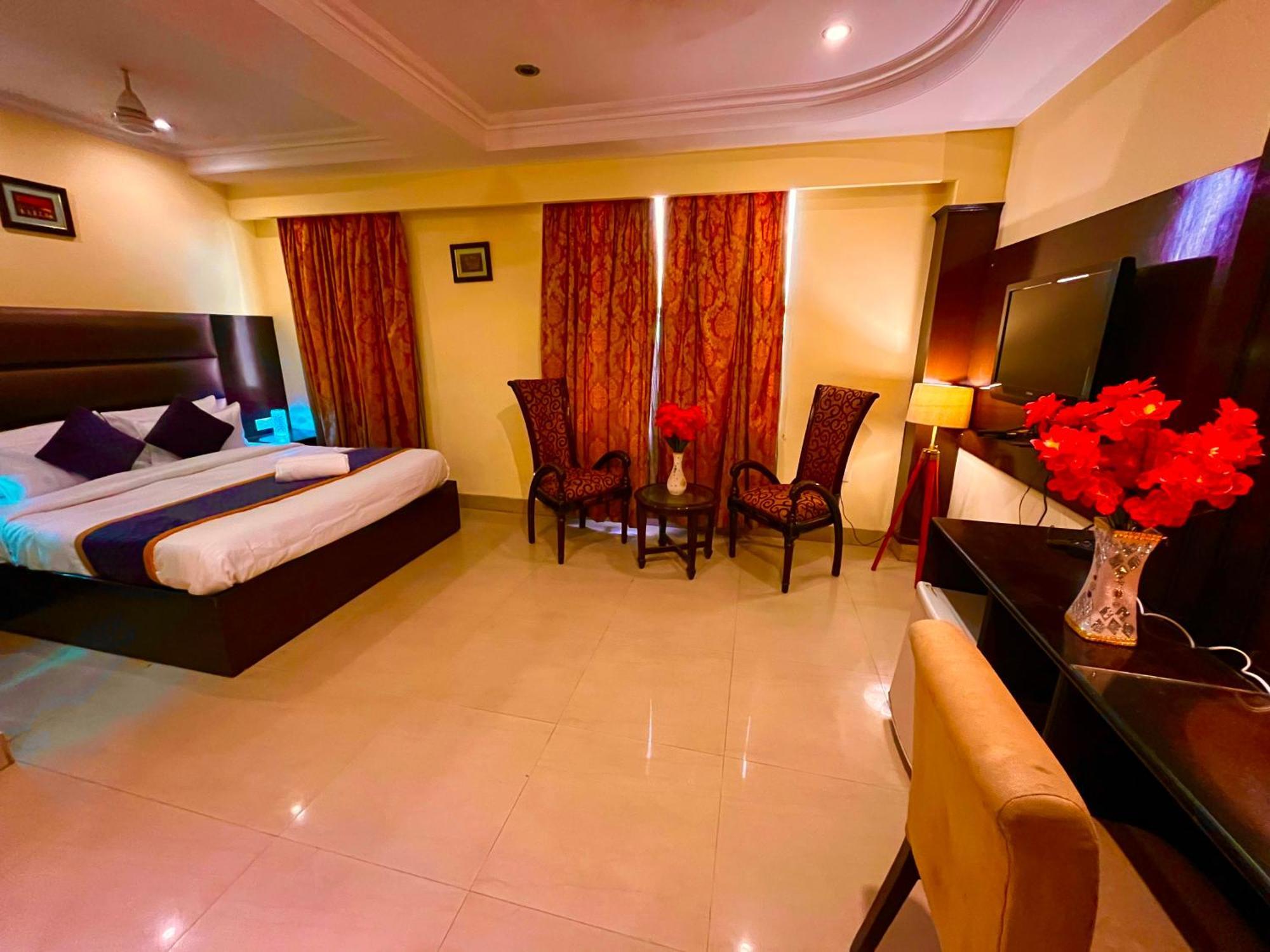 Palki Cafe & Stay Ludhiana Dış mekan fotoğraf